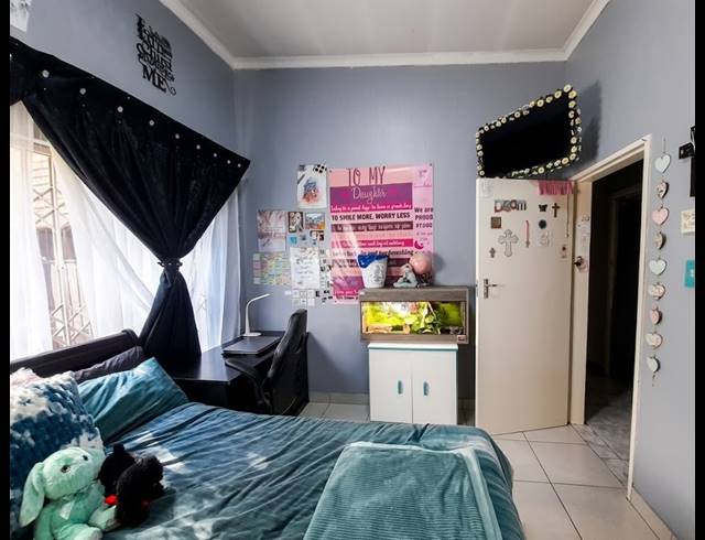 4 BEDROOM HOUSE FOR SALE IN MEYERTON EXT 6
